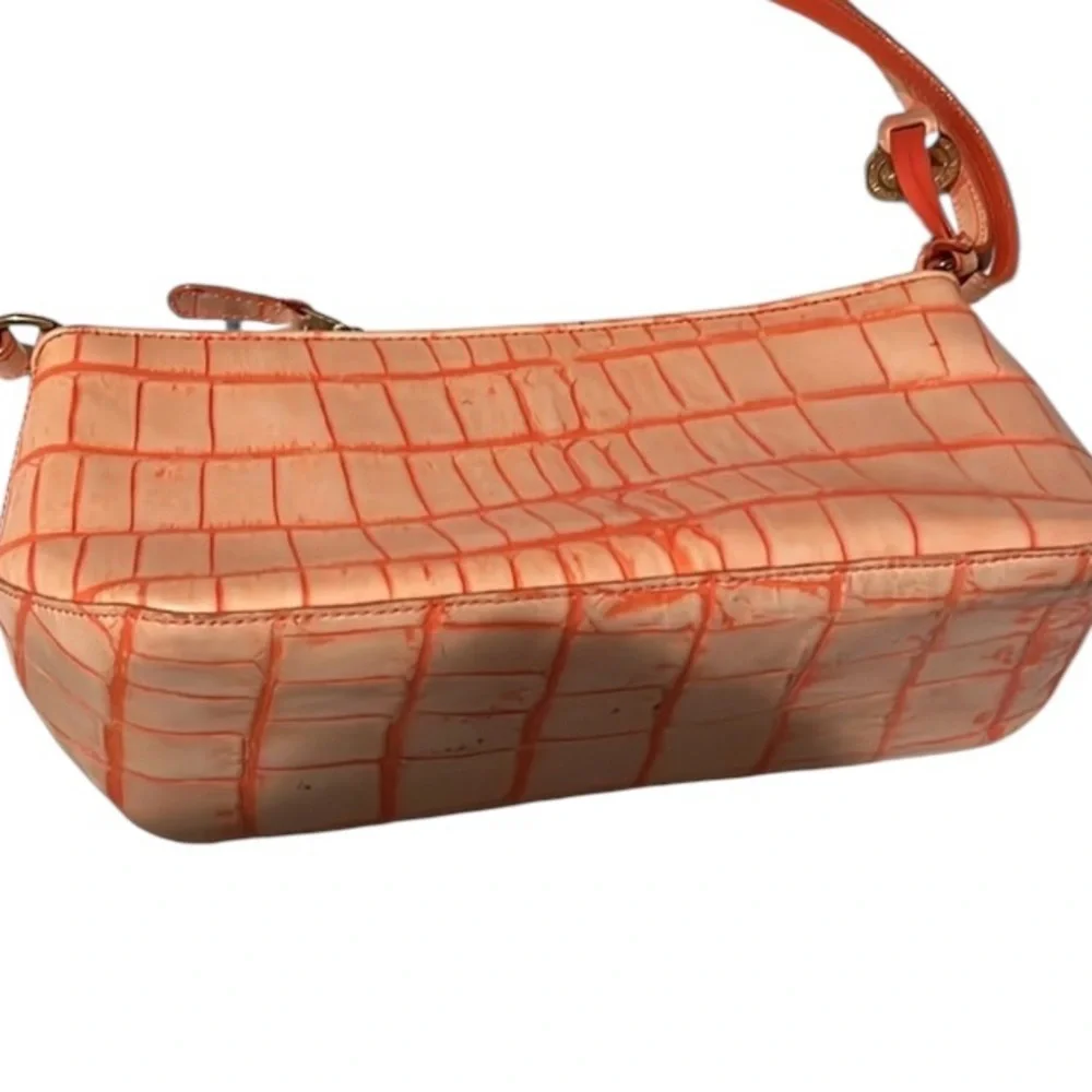 Dooney & Bourke orange / peach vintage shoulder bag light wear croc embossed